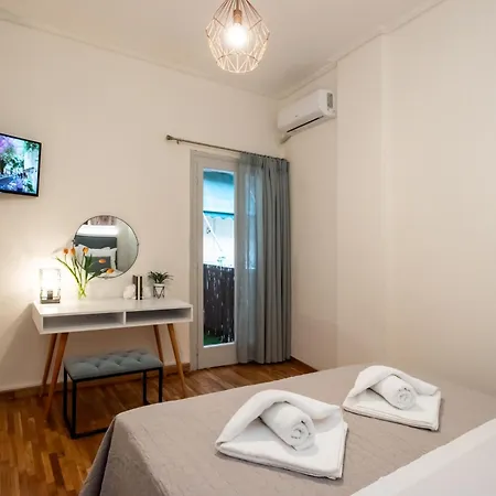 Relax Under Acropolis Apartment
