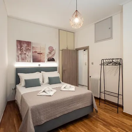 Relax Under Acropolis Apartment